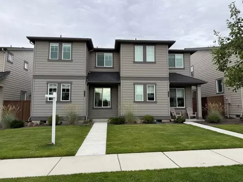 2366 NE Victor Pl, Bend, OR 97701