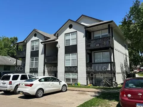 300 Osage St #A, Leavenworth, KS 66048