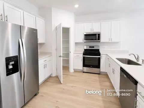 792 Lake Sweetwater Ln, Buda, TX 78610