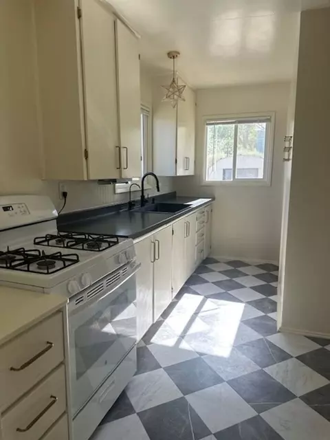 72 Virginia Ave, Bishop, CA 93514