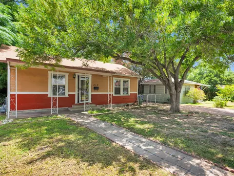 317 Frost St, San Antonio, TX 78201