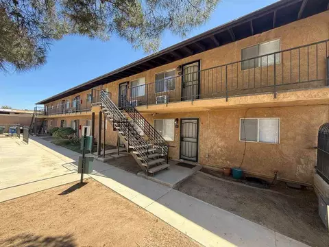 524 E Avenue Q12 #16, Palmdale, CA 93550