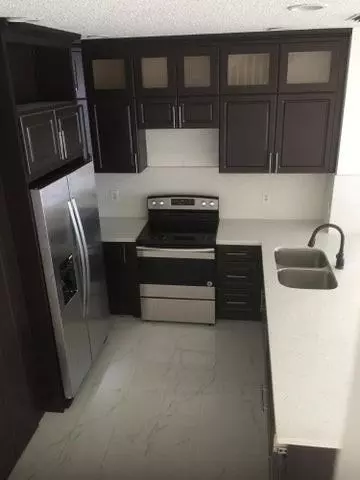 401 SW 120th Ave, Pembroke Pines, FL 33025