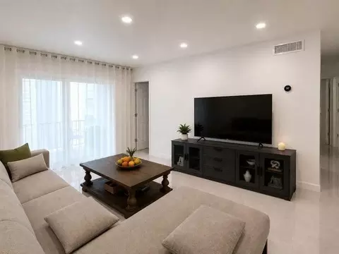 6249 Bay Club Dr, Fort Lauderdale, FL 33308