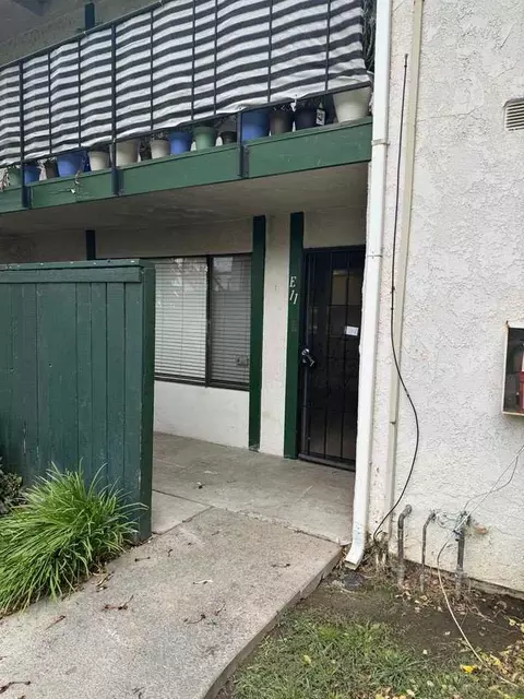 1735 E Washington St #E11, Colton, CA 92324