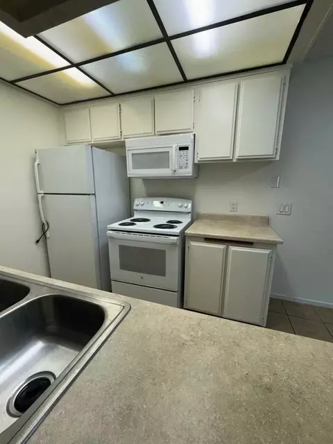 1735 E Washington St #E11, Colton, CA 92324 photo 6