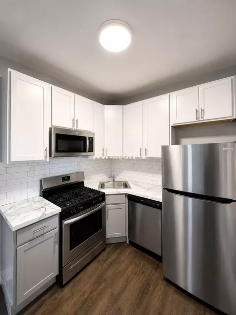 6257 N Lakewood Ave #1A, Chicago, IL 60660