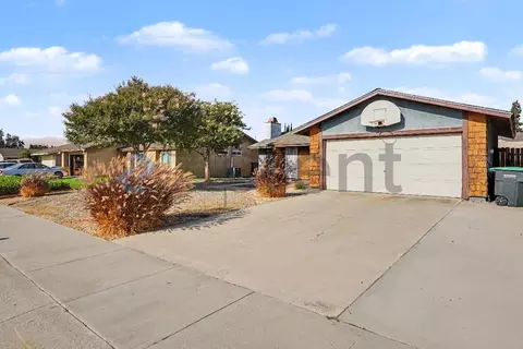 1140 Valley Spring Ln, Colton, CA 92324 photo 3