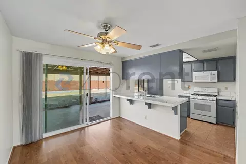 1140 Valley Spring Ln, Colton, CA 92324 photo 4