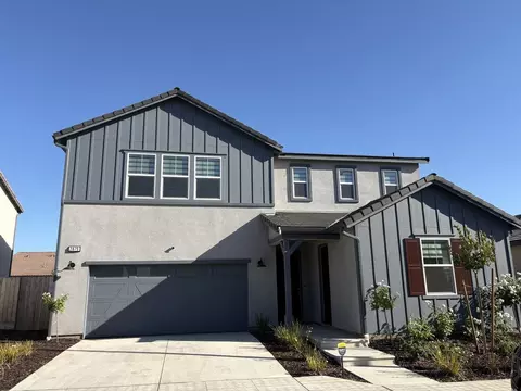 2875 E Colina Dr #NA, Fresno, CA 93730