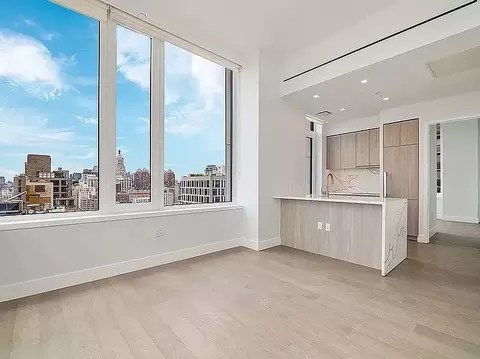 200 E 23rd St #18E, New York, NY 10010