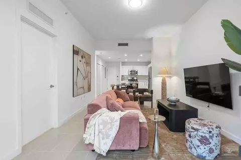 1201 SW 27th Ave #1574098P, Miami, FL 33135