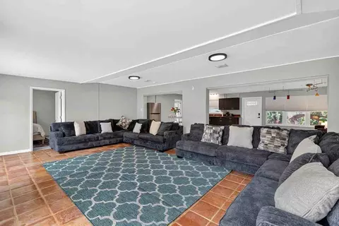 349 Avenida Madera #1578360P, Siesta Key, FL 34242