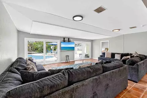 349 Avenida Madera #1578360P, Siesta Key, FL 34242