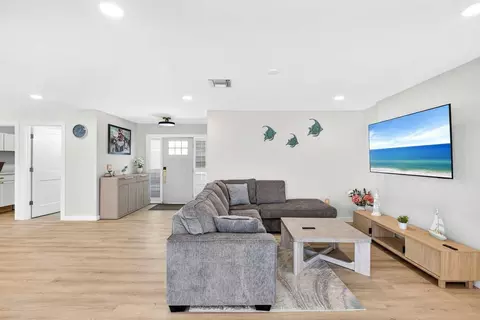 7916 Midnight Pass Rd #1578374P, Sarasota, FL 34242