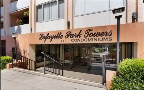 421 La Fayette Rd, Los Angeles, CA 90019