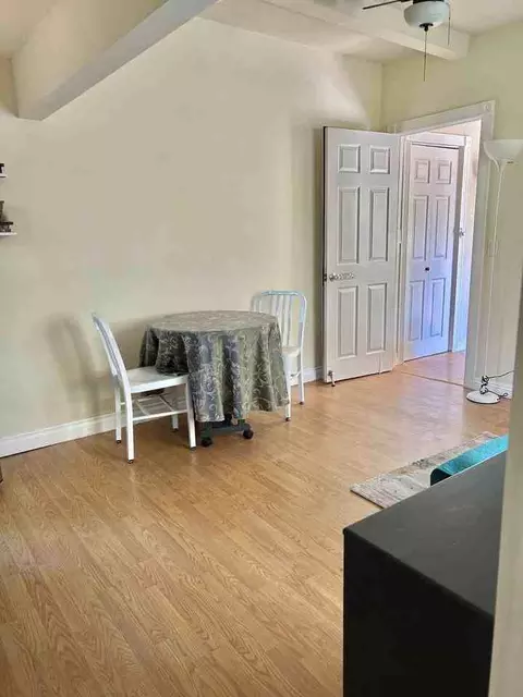 902 Encinitas Blvd # B, Encinitas, CA 92024