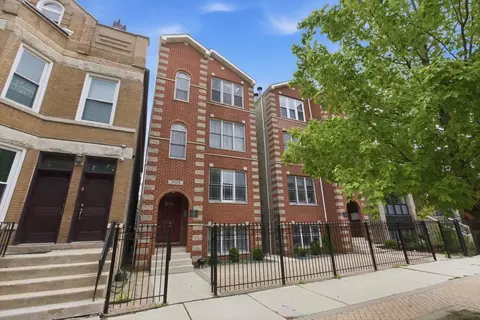 2033 W Huron St #3, Chicago, IL 60612