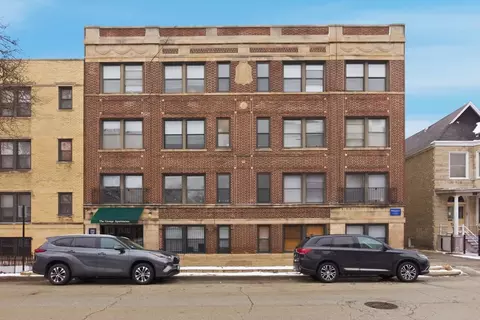 1050 W George St #102, Chicago, IL 60657