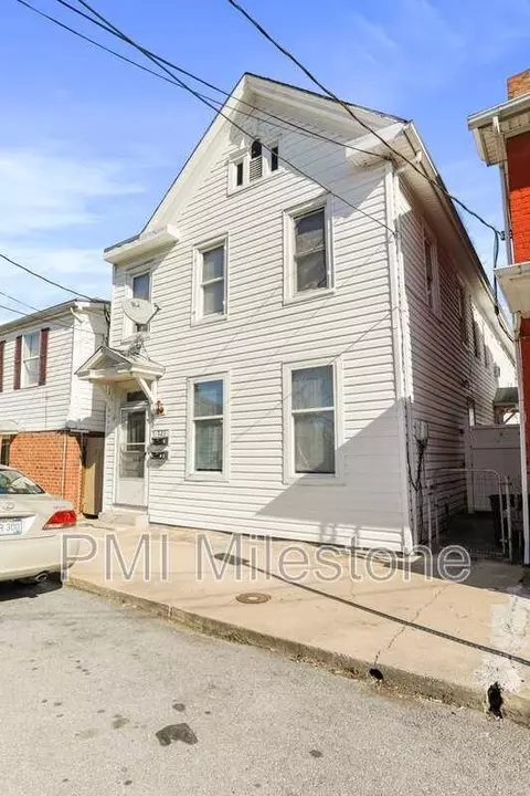 721 2nd St #A, Martinsburg, WV 25404
