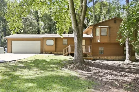 3167 Taffy Ln, Snellville, GA 30039
