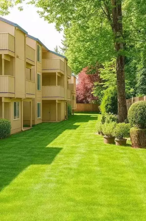 6685 SW Sagert St, Tualatin, OR 97062