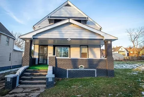 9523 Aetna Rd, Cleveland, OH 44105