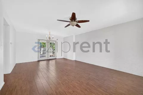 2207 Montclair Dr, Carrollton, TX 75007
