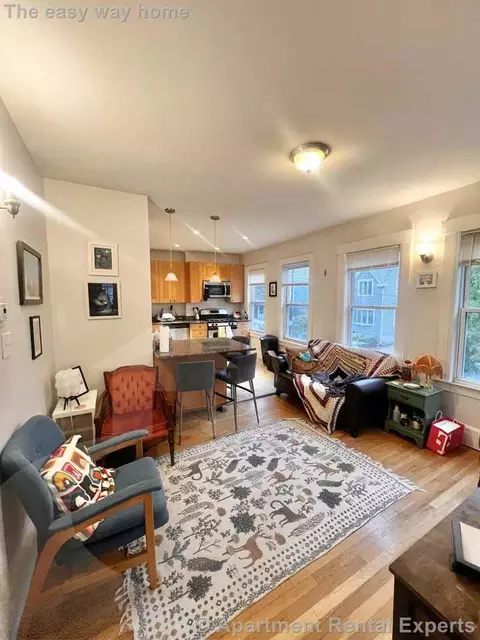 34 William St, Medford, MA 02155