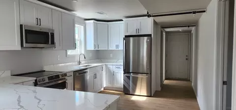53 Henrietta St #2, Providence, RI 02904