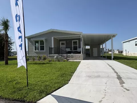 34868 Robins Song Rd, Zephyrhills, FL 33541