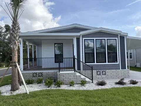 1634 Voyager Dr, Sarasota, FL 34234