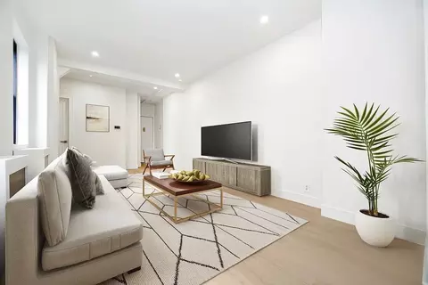 138 E 38th St #10F, New York, NY 10016