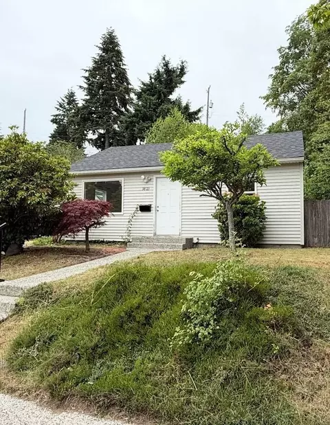 9823 31st Ave SW, Seattle, WA 98126