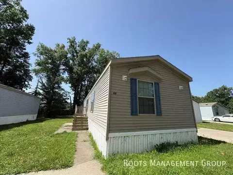 200 Paradise Acres Rd #66, Carterville, IL 62918