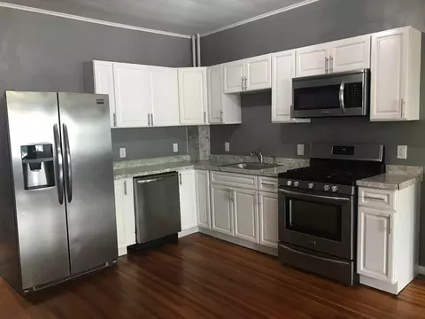 818 Myrtle Ave, Albany, NY 12208