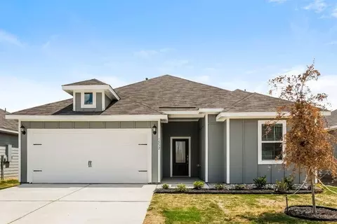 1532 Harvester Dr, Fort Worth, TX 76140