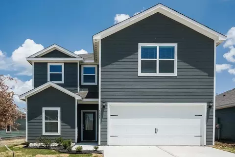 1545 Harvester Dr, Fort Worth, TX 76140