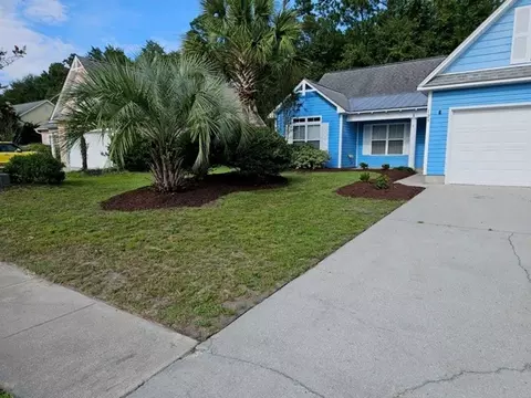 129 S Palm Dr, Winnabow, NC 28479