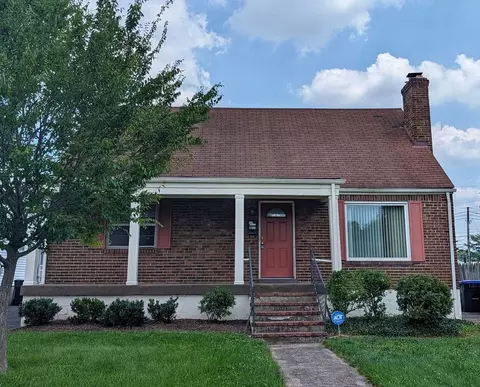 3011 Kent Rd, Louisville, KY 40205