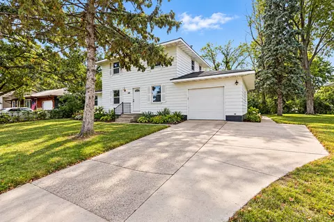 348 109th Ave NE, Blaine, MN 55434
