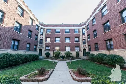 813 W Waveland Ave #831S2, Chicago, IL 60613