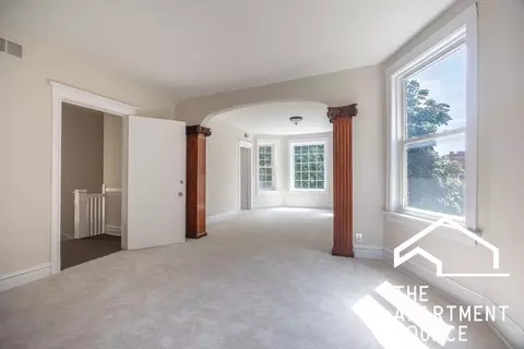 2110 N Avers Ave #G, Chicago, IL 60647