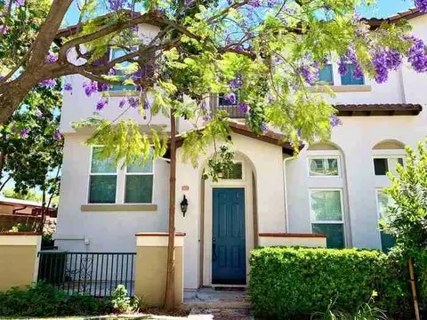 142 Principia Ct, Claremont, CA 91711