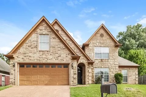 10156 Lynham Dr, Cordova, TN 38016