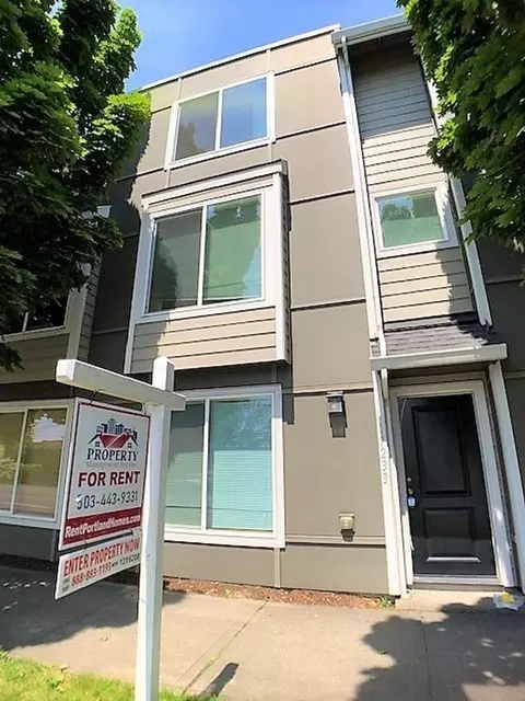 17233 SW Baseline Rd, Beaverton, OR 97006