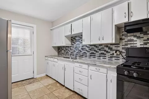 37 Purdue Cir, Little Rock, AR 72204