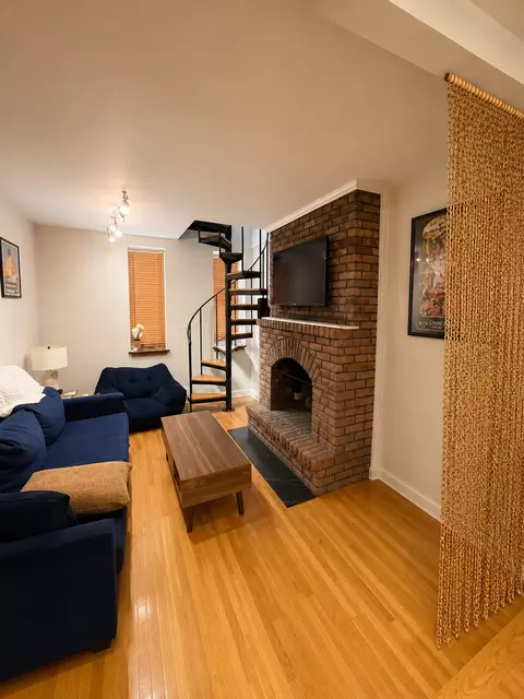 725 Washington St #2, Hoboken, NJ 07030