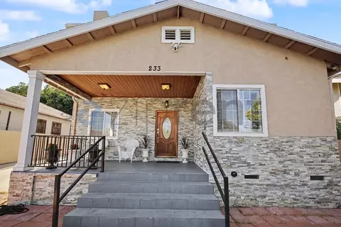 233 S Benton Way, Los Angeles, CA 90057