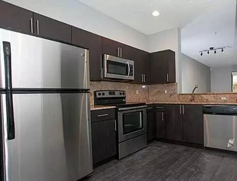 3890 Tree Top Dr, Weston, FL 33332
